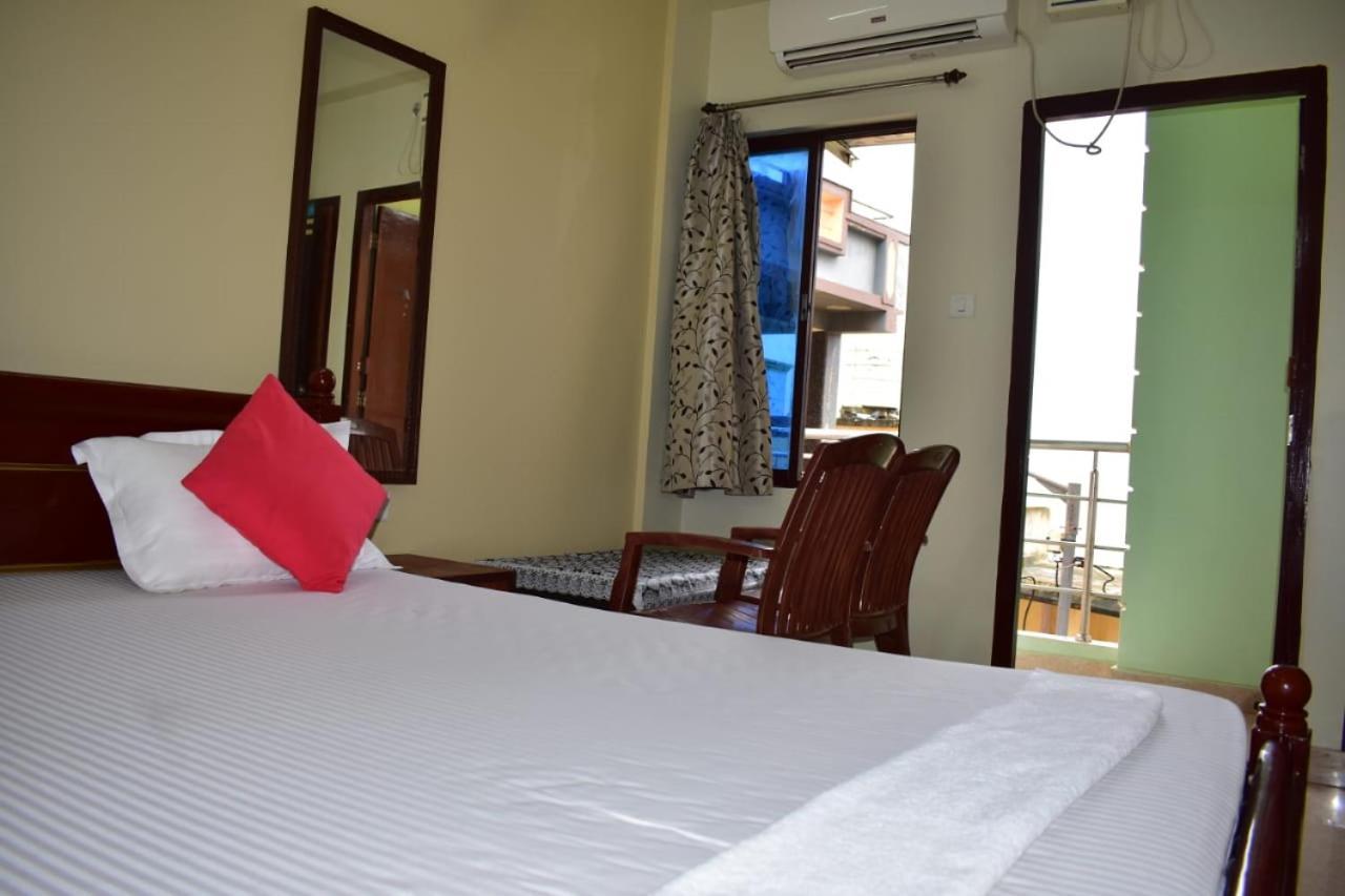 Hotel Lovely Inn ! Puri Εξωτερικό φωτογραφία